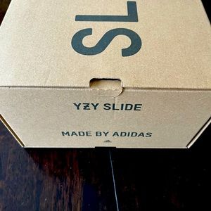 **SOLD** Yeezy slide, Granite, Size 9, Used